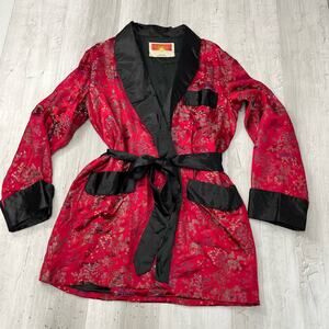 Oriental Brocade Chinese Imagery Red Black Satin Lined Tie Front Lounge Robe 42
